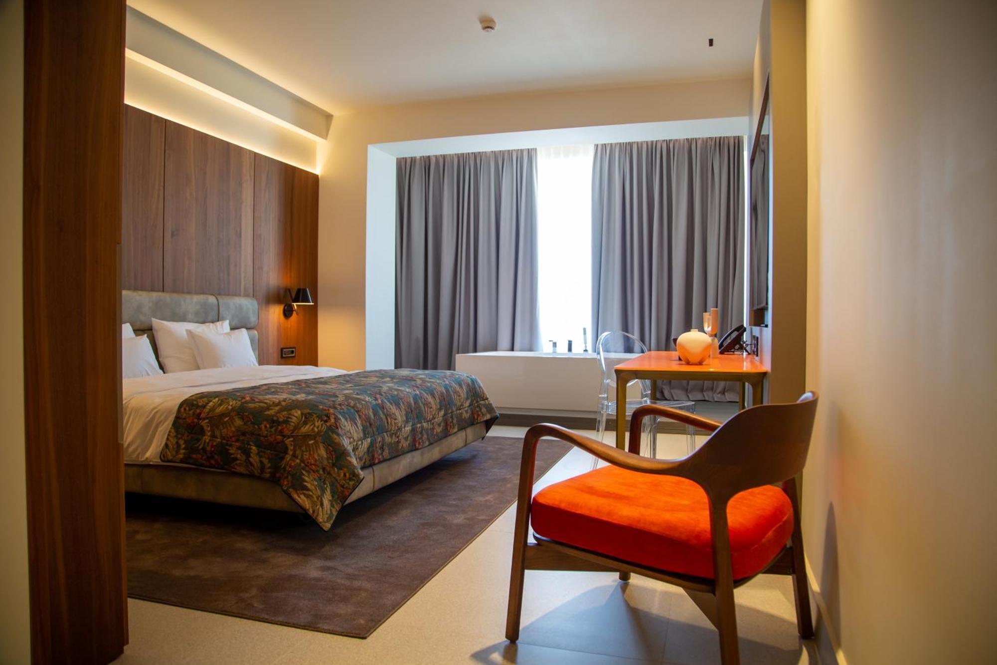 Abi'S Hotel & Spa Vlore Exterior photo