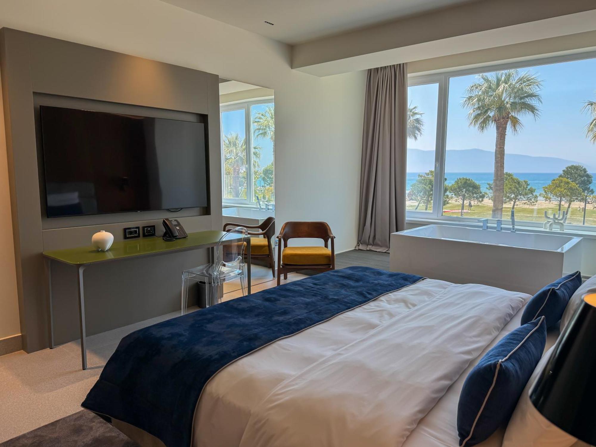 Abi'S Hotel & Spa Vlore Exterior photo